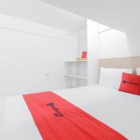 Двухместный (Двухместный номер с 1 кроватью) гостевого дома RedDoorz near Hayam Wuruk, Джакарта