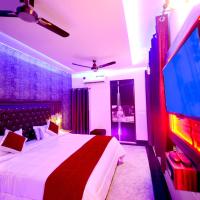 Двухместный (Двухместный номер Делюкс с 1 кроватью) семейного отеля Aman Homestay, Агра