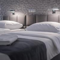 Трехместный (Представительский трехместный номер) отеля Hotel Gordon, Варшава