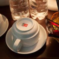 Двухместный (Двухместный номер Делюкс с 1 кроватью и видом на горы) отеля Cat Ba Family Hotel, Катба