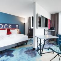 Сьюит (Junior suite with Kingsize Bed and Sofa, Minibar ALLin) отеля Mercure Hotel Hamburg City, Гамбург