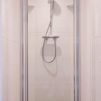 Номер (Кровать в общем 6-местном номере для мужчин и женщин) хостела St Christophers Inn at The Winston, Амстердам