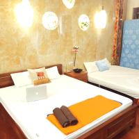 Студио (Номер-студио с балконом) хостела BC Family Homestay 2 - Hanoi's Heart, Ханой