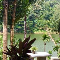 Двухместный (Riverfront Deluxe Double Room) курортного отеля Kandy Rivers Edge Nature Resort, Канди