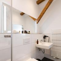 Двухместный (Улучшенный двухместный номер с 1 кроватью) отеля Nikii Boutique Hotel, Кельн