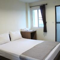 Двухместный (Стандартный двухместный номер с 1 кроватью или 2 отдельными кроватями) семейного отеля Sam Sen Sam Place, Бангкок