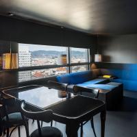 Сьюит (Люкс SO Black с видом на Дунайский канал) отеля Sofitel Vienna Stephansdom, Вена