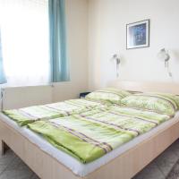 Апартаменты (Апартаменты с балконом) апартаментов Flora Villa Apartments with terrace, Хевиз