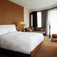 Сьюит (Полулюкс) отеля The Langham, Shanghai, Xintiandi, Шанхай