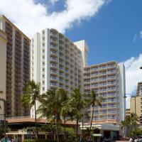 Двухместный (Номер с 2 двуспальными кроватями и частичным видом на океан) отеля Park Shore Waikiki, Гонолулу