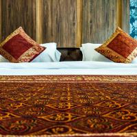 Двухместный (Nandi Room with River View) отеля Hotel Sri Omkar Palace, Варанаси