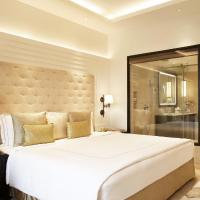 Двухместный (Deluxe Room City View King Bed) отеля The Gateway Hotel Ganges, Варанаси