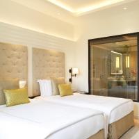 Двухместный (Deluxe Room City View Twin Bed) отеля The Gateway Hotel Ganges, Варанаси