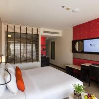 Двухместный (Улучшенный номер) отеля Deevana Plaza Phuket, Пхукет