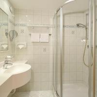 Двухместный (Двухместный номер с 1 кроватью и видом на горы) отеля Hotel St. Georg zum See, Визинг