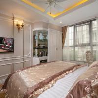 Двухместный (Номер «Королевский» с видом на Старый город) отеля Hanoi Old Centre Hotel, Ханой