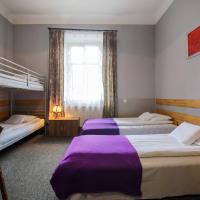 Семейный (Семейный номер с общей ванной комнатой) хостела Red Carpet Hostel, Краков