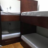 Номер (Кровать в общем номере с 4 кроватями) хостела Midtown Hostel, Каир