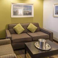 Сьюит (Люкс с кроватью размера «king-size») отеля Comfort Suites Miami Airport North, Майами