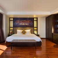 Сьюит (Семейный люкс с 2 спальнями) отеля Thanh Lich Hotel, Хюэ