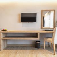 Двухместный (Улучшенный двухместный номер с 1 кроватью или 2 отдельными кроватями) отеля Beach Terrace Hotel, Краби