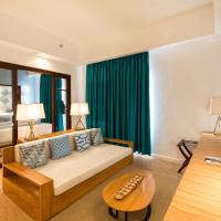 Сьюит (Люкс) отеля Ferra Hotel and Garden Suites, Боракай