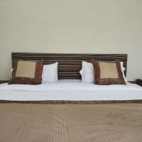 Сьюит (Ekaant Suite with Balcony and River View (Darshan Assistance for Kashi Vishwanath Temple Available)) отеля Palace On Steps, Варанаси