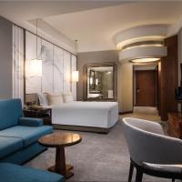 Двухместный (Deluxe Room - Fun Hairy Crab meet with Tomahawk Package) отеля Grand Millennium Shanghai HongQiao, Шанхай