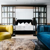 Сьюит (Люкс) отеля Arthotel Blaue Gans, Зальцбург