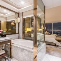 Двухместный (Executive River View King Bed Room) отеля Minyoun Chengdu Kehua Hotel, Чэнду