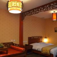 Семейный (Mainland Chinese Only-Family Room) отеля Qianmen Courtyard Hotel, Пекин