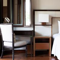 Сьюит (Люкс «Премьер» в крыле Garden) отеля Shangri-La Hotel Singapore, Сингапур (город)