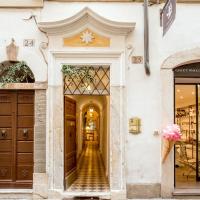 Апартаменты (Апартаменты с 1 спальней - Via delle Carrozze, 25) гостевого дома The Inn at the Spanish Steps-Small Luxury Hotels, Рим