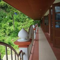 Четырехместный (Четырехместный номер с собственной ванной комнатой) отеля Grand View, Пхукет