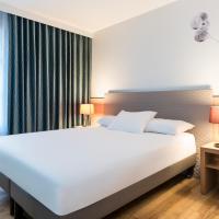 Апартаменты (Апартаменты с 1 спальней (для 4 взрослых)) апарт-отеля Aparthotel Adagio Paris Montmartre, Париж