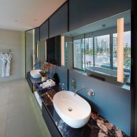 Сьюит (Monte Carlo 2 Suite Room) отеля ONE°15 Marina Club Singapore, Сингапур (город)