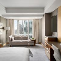 Двухместный (Номер Делюкс с кроватью размера «king-size», в стоимость входит мини-бар) отеля Shangri-La Kerry Hotel, Beijing, Пекин