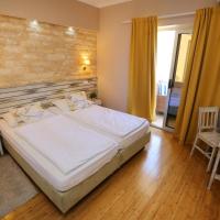 Двухместный (Special Offer - Double or Twin Room with Balcony - Wellness & Fitness Package) отеля Hotel Delfin, Задар