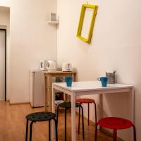 Трехместный (Трехместный номер с ванной комнатой) хостела Clown and Bard, Прага