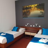 Двухместный (Классический двухместный номер с 1 кроватью или 2 отдельными кроватями) отеля Hotel Color, Братислава