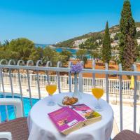 Двухместный (Двухместный номер с 1 кроватью или 2 отдельными кроватями и балконом, вид на море) отеля Hotel Komodor, Дубровник