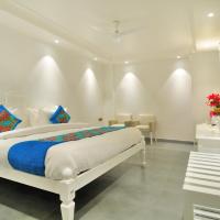 Двухместный (Двухместный номер Делюкс с 1 кроватью) отеля Hotel Pinky Villa - 5 mins from New Delhi Railway Station, Нью-Дели