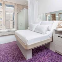 Двухместный (Коттедж "Премиум" с кроватью размера "queen-size".) отеля Yotel San Francisco, Сан-Франциско