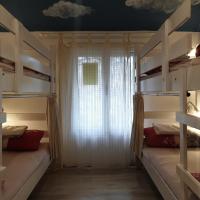 Номер (Общий номер с общей ванной комнатой (для 7 взрослых)) хостела Hedonist Hostel, Белград