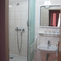 Трехместный (Трехместный номер) отеля Omega Brno, Брно