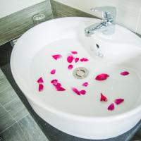 Трехместный (Трехместный номер) отеля Hue Four Seasons Hotel, Хюэ