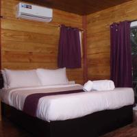 Двухместный (Номер с кроватью размера «queen-size» и видом на бассейн) курортного отеля Mariners Bay Resort, Мандрем