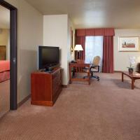 Сьюит (Люкс с кроватью размера «king-size» - Для некурящих) отеля Best Western Plus Henderson Hotel, Лас-Вегас