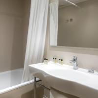 Трехместный (Трехместный номер) отеля Hôtel Du Lion, Париж