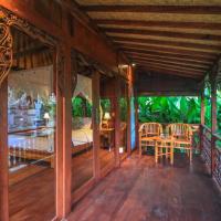 Номер (Unique Joglo Villa with Pool View) гостевого дома Ari Cottages Ubud, Убуд